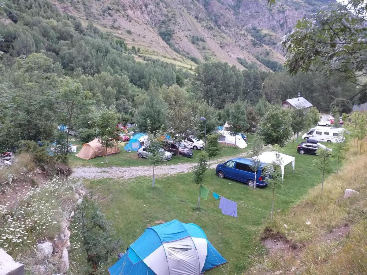 Camping Riu Gelat Hotel Espot Kültér fotó