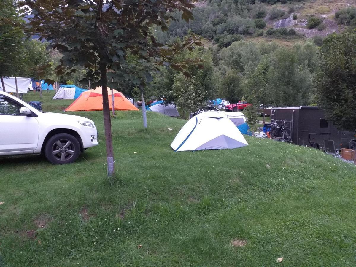 Camping Riu Gelat Hotel Espot Kültér fotó