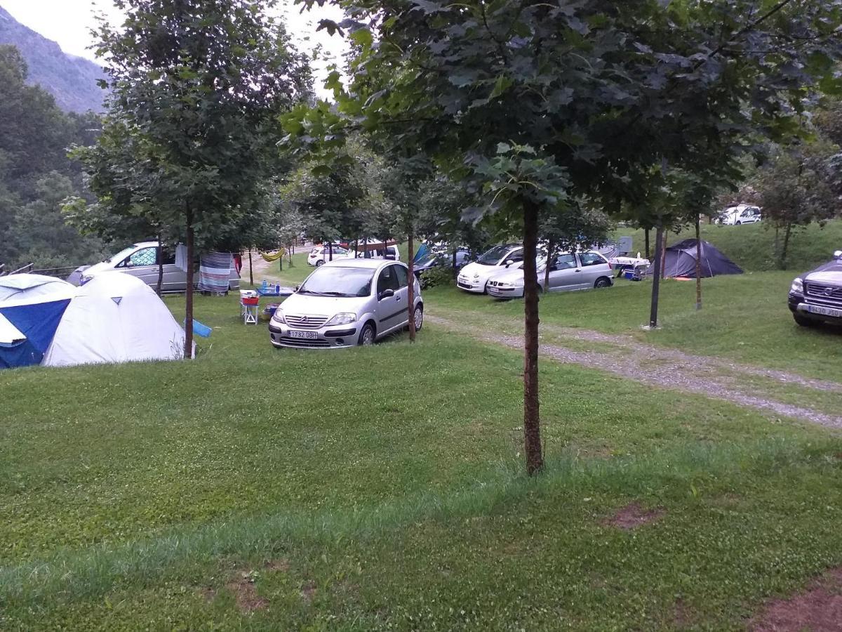 Camping Riu Gelat Hotel Espot Kültér fotó