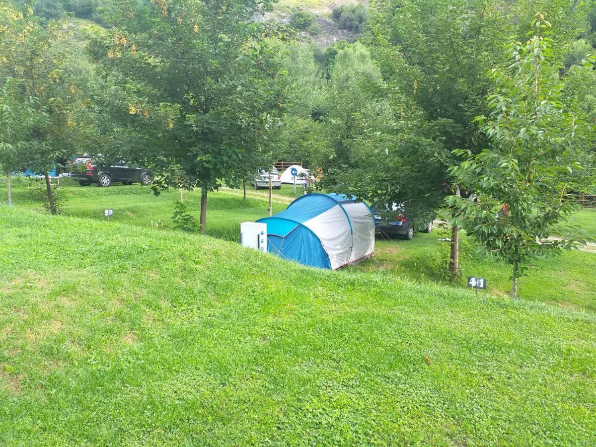 Camping Riu Gelat Hotel Espot Kültér fotó